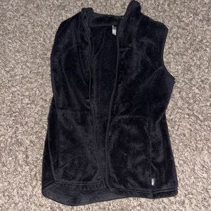 North face vest size medium color black